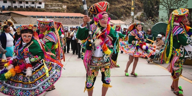 Danza Misti Qanchi - Paucartambo